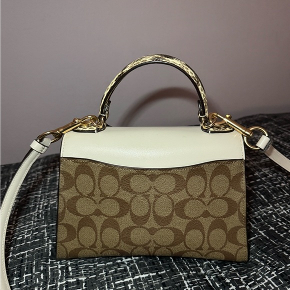 Coach Pepper Satchel - Picture 6 of 12